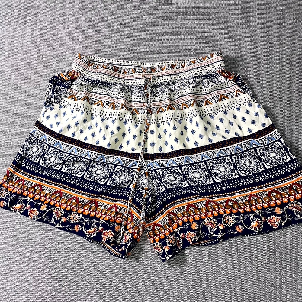 Beach Lunch Lounge Shorts Women Medium Multicolor Patterned Chic Bohemian Summer - Picture 1 of 11